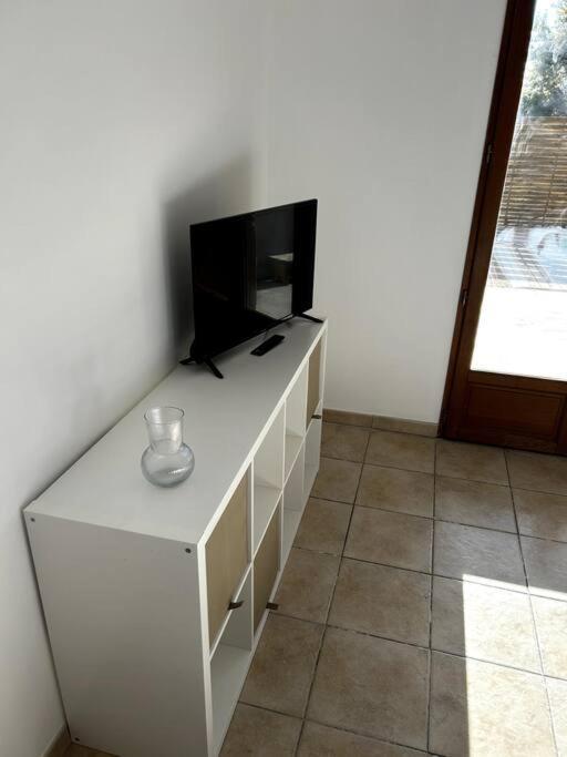 Superbe Appartement Dans Un Mas Ним Екстериор снимка